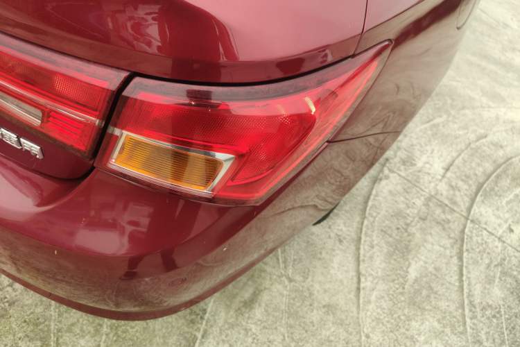 Used Buick Verano 2017 Sedan 15S Automatic Leading Model Right Rear Taillight