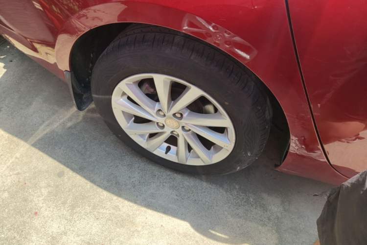 Used Buick Verano 2017 Sedan 15S Automatic Leading Model Right Rear Wheel Hub