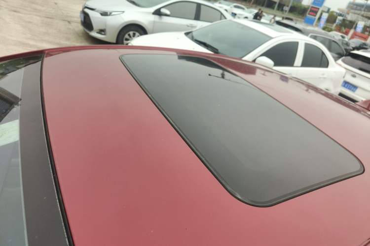 Used Buick Verano 2017 Sedan 15S Automatic Leading Model Roof