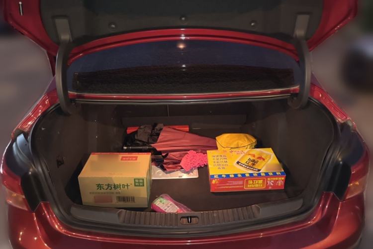 Used Buick Verano 2017 Sedan 15S Automatic Leading Model Trunk