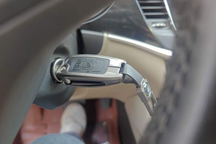 Used Buick Verano 2017 Sedan 15S Automatic Leading Model Vehicle Key
