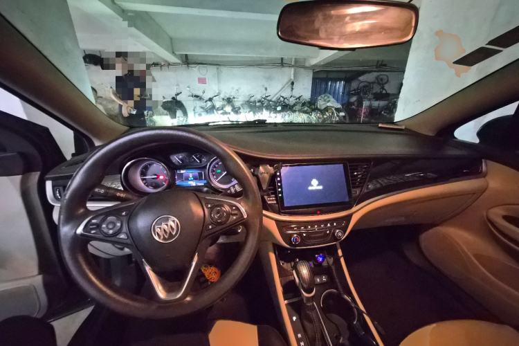 Used Buick Verano 2017 Sedan 15S Automatic Leading Model Center Console