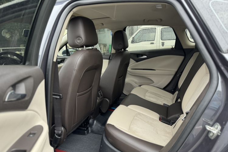 Used Buick Verano 2017 Sedan 15S Automatic Leading Model Interior 4