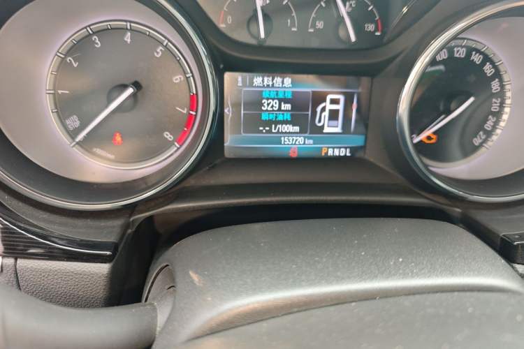 Used Buick Verano 2017 Sedan 20T Dual-Clutch Elite Model Odometer Close Up