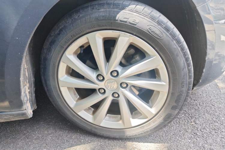 Used Buick Verano 2017 Sedan 15S Automatic Entry Model Right Front Wheel Hub