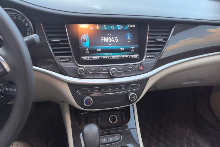 Used Buick Verano 2017 Sedan 15S Automatic Leading Model Audio And AC Panel