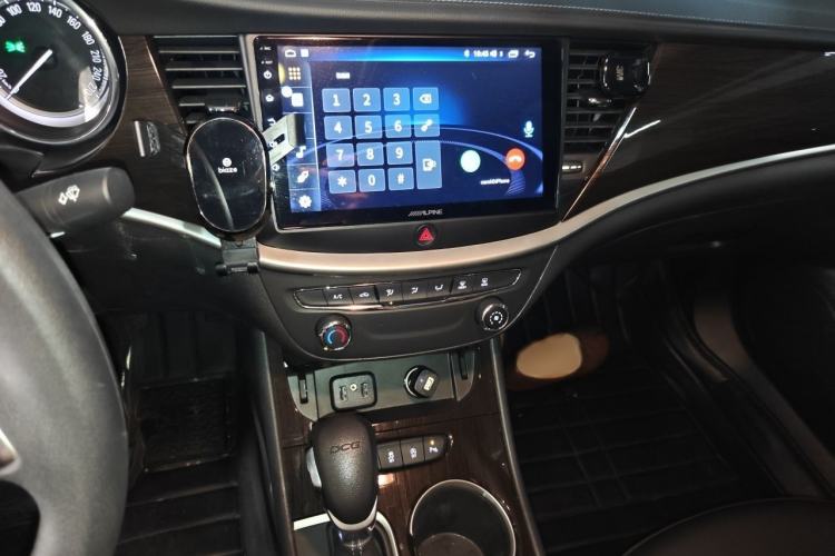 Used Buick Verano 2017 Sedan 20T Dual-Clutch Leading Model Audio And AC Panel