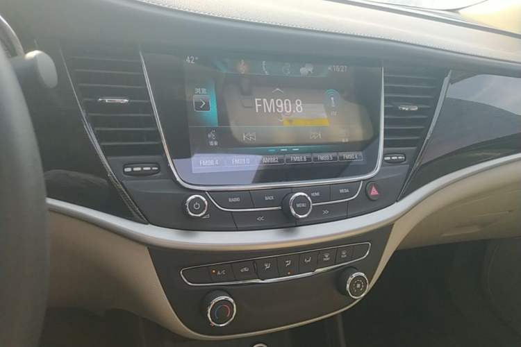 Used Buick Verano 2017 Sedan 15S Manual Leading Model Audio And AC Panel