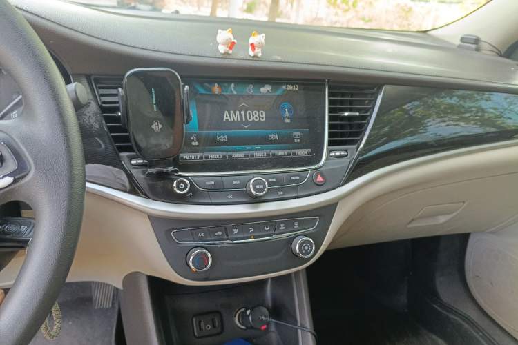 Used Buick Verano 2017 Sedan 15S Manual Leading Model Audio And AC Panel