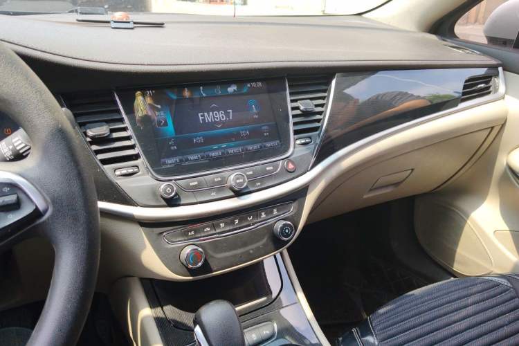 Used Buick Verano 2017 Sedan 15S Automatic Leading Model Audio And AC Panel