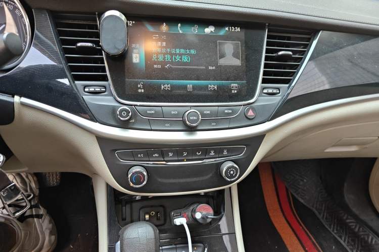 Used Buick Verano 2017 Sedan 15S Automatic Leading Model Audio And AC Panel