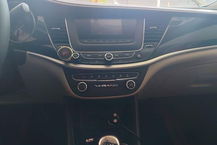 Used Buick Verano 2017 Sedan 15S Manual Entry-Level Model Audio And AC Panel