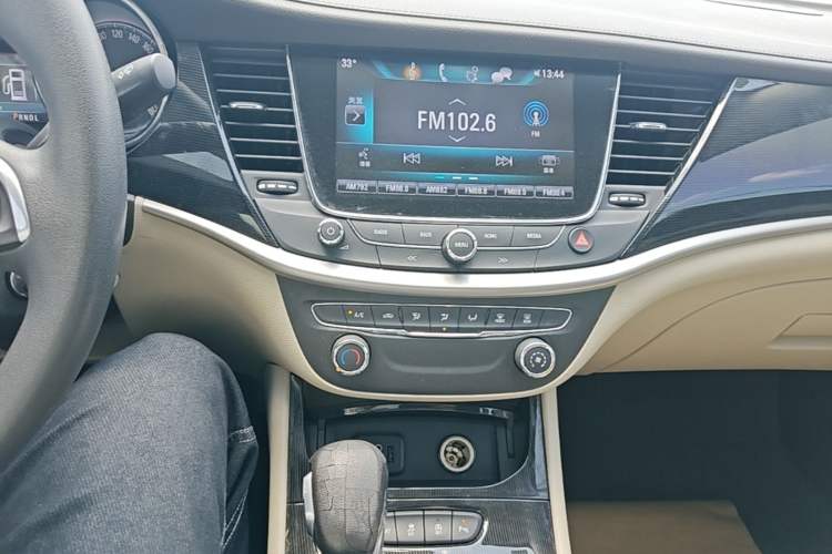 Used Buick Verano 2017 Sedan 15S Automatic Leading Model Audio And AC Panel