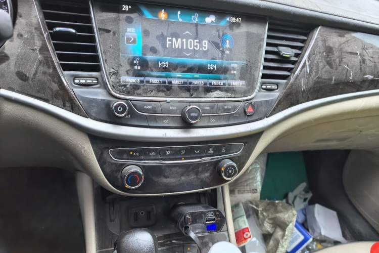 Used Buick Verano 2017 Sedan 15S Automatic Leading Model Audio And AC Panel