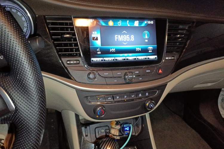 Used Buick Verano 2017 Sedan 15S Automatic Leading Model Audio And AC Panel
