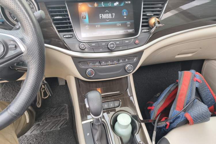 Used Buick Verano 2017 Sedan 15S Automatic Leading Model Audio And AC Panel