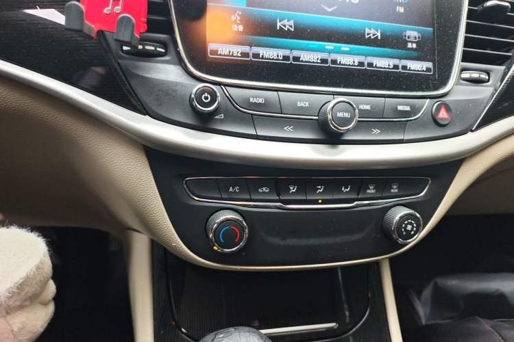 Used Buick Verano 2017 Sedan 15S Automatic Leading Model Audio And AC Panel