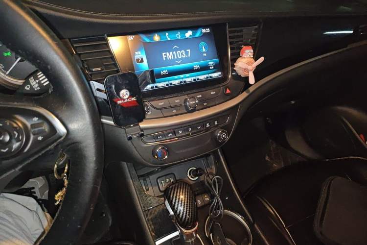 Used Buick Verano 2017 Sedan 20T Dual-Clutch Leading Model Audio And AC Panel