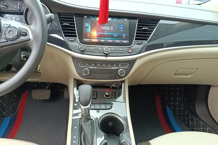 Used Buick Verano 2017 Sedan 15S Automatic Leading Model Audio And AC Panel