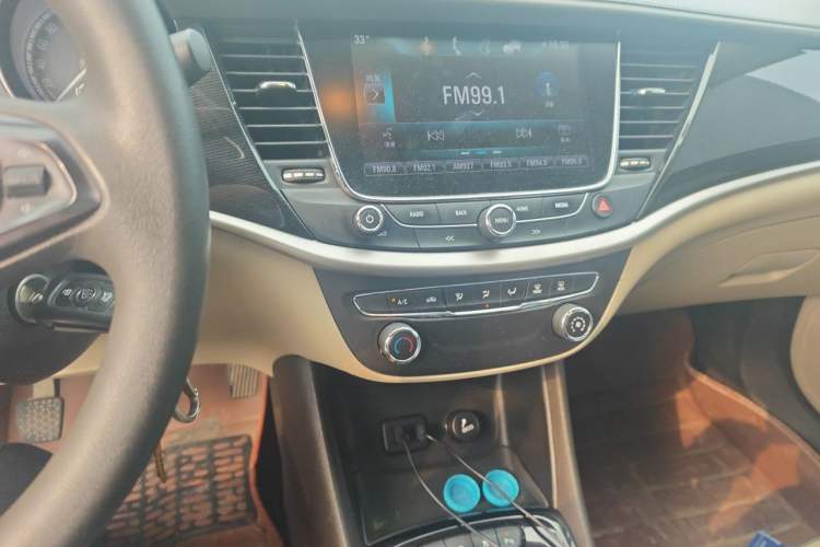 Used Buick Verano 2017 Sedan 15S Manual Leading Model Audio And AC Panel