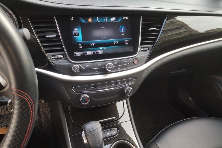 Used Buick Verano 2017 Sedan 20T Dual-Clutch Leading Model Audio And AC Panel