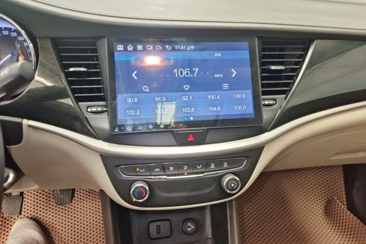 Used Buick Verano 2017 Sedan 15S Manual Entry-Level Model Audio And AC Panel
