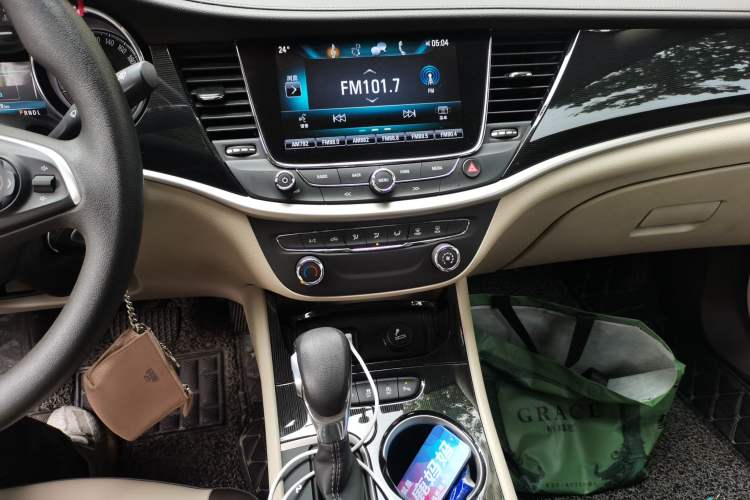 Used Buick Verano 2017 Sedan 15S Automatic Leading Model Audio And AC Panel