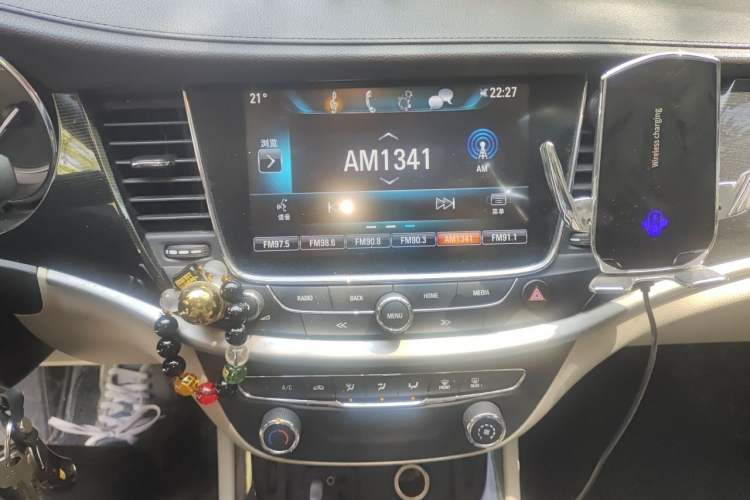 Used Buick Verano 2017 Sedan 15S Automatic Leading Model Audio And AC Panel