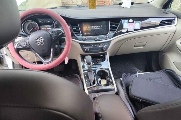 Used Buick Verano 2017 Sedan 15S Automatic Leading Model Center Console