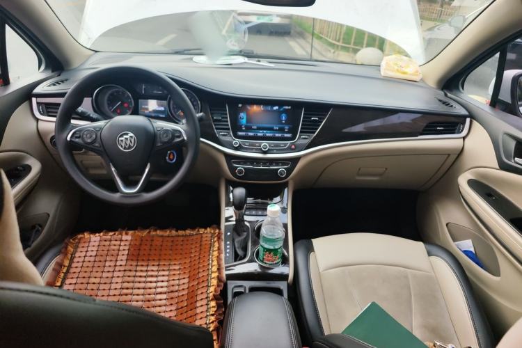 Used Buick Verano 2017 Sedan 15S Automatic Leading Model Center Console
