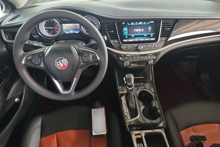 Used Buick Verano 2017 Sedan 20T Dual-Clutch Leading Model Center Console