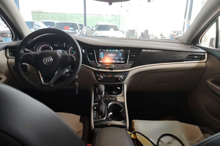 Used Buick Verano 2017 Sedan 15S Automatic Leading Model Center Console