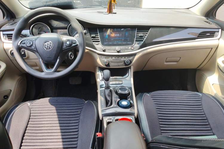 Used Buick Verano 2017 Sedan 15S Automatic Leading Model Center Console