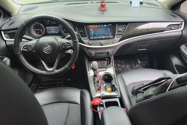 Used Buick Verano 2017 Sedan 20T Dual-Clutch Leading Model Center Console