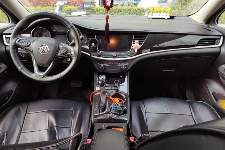 Used Buick Verano 2017 Sedan 20T Dual-Clutch Leading Model Center Console