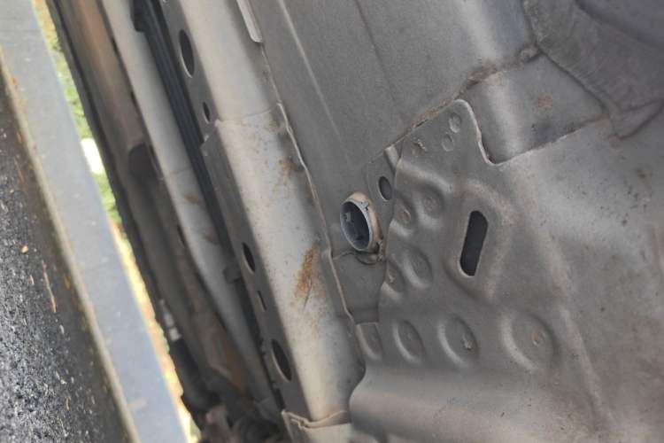 Used Buick Verano 2017 Sedan 15S Automatic Leading Model Chassis Front Right