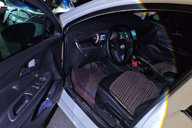 Used Buick Verano 2017 Sedan 20T Dual-Clutch Leading Model Driver Seat