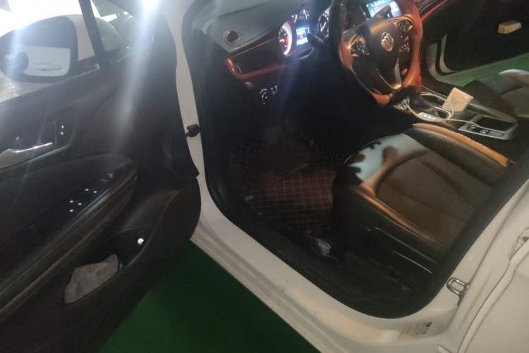 Used Buick Verano 2017 Sedan 20T Dual-Clutch Leading Model Driver Seat