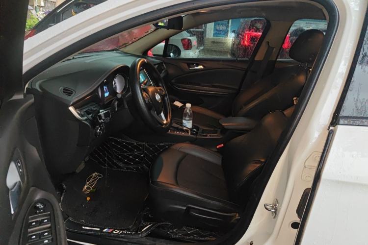 Used Buick Verano 2017 Sedan 20T Dual-Clutch Leading Model Driver Seat