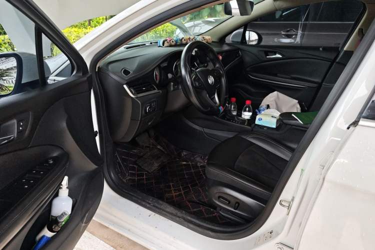 Used Buick Verano 2017 Sedan 20T Dual-Clutch Elite Model Driver Seat