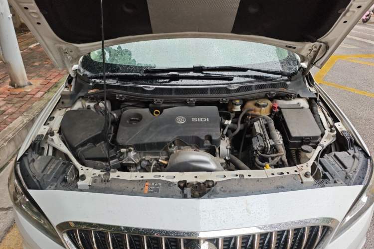 Used Buick Verano 2017 Sedan 15S Automatic Leading Model Engine Bay