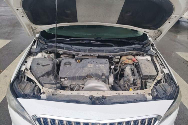 Used Buick Verano 2017 Sedan 15S Automatic Leading Model Engine Bay