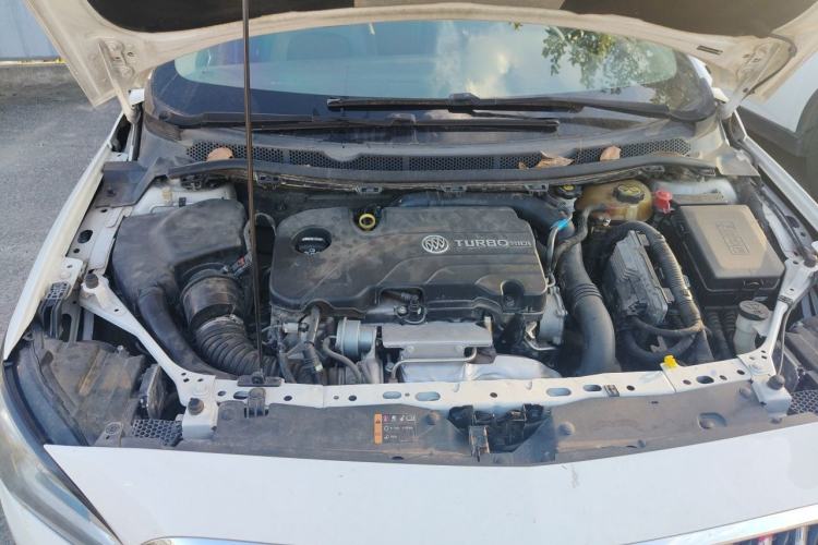 Used Buick Verano 2017 Sedan 20T Dual-Clutch Leading Model Engine Bay