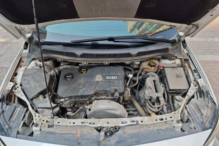 Used Buick Verano 2017 Sedan 15S Automatic Leading Model Engine Bay