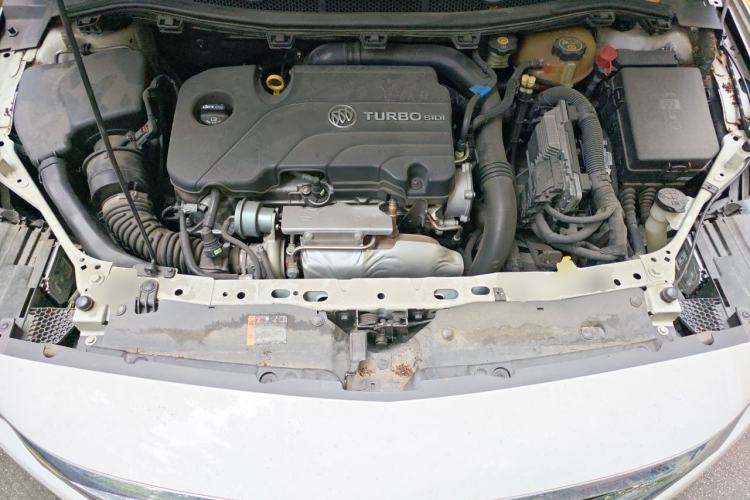 Used Buick Verano 2017 Sedan 20T Dual-Clutch Leading Model Engine Bay