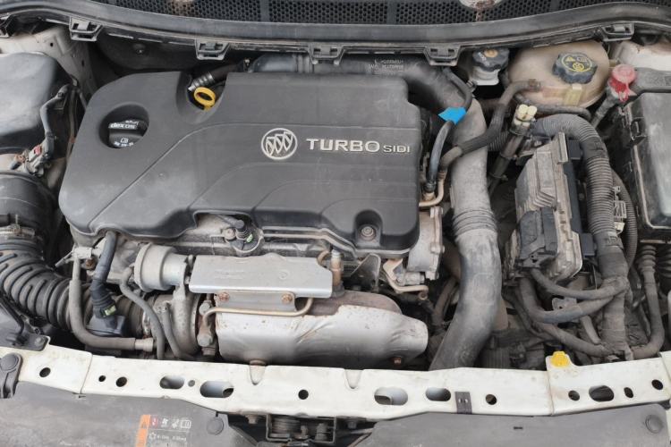 Used Buick Verano 2017 Sedan 20T Dual-Clutch Leading Model Engine Bay