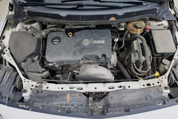Used Buick Verano 2017 Sedan 15S Automatic Leading Model Engine Bay