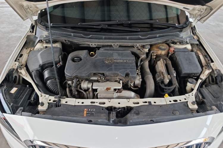 Used Buick Verano 2017 Sedan 20T Dual-Clutch Leading Model Engine Bay