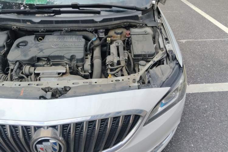 Used Buick Verano 2017 Sedan 20T Dual-Clutch Leading Model Engine Bay Left