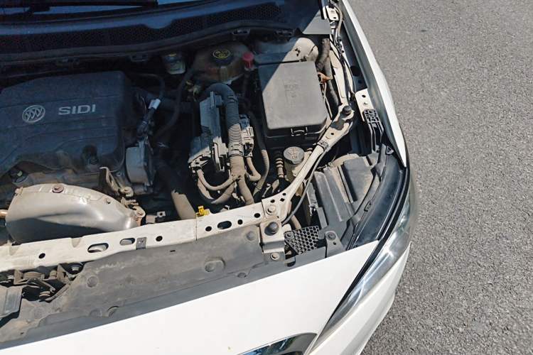 Used Buick Verano 2017 Sedan 15S Automatic Entry Model Engine Bay Left
